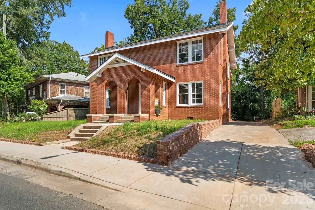 303 Lancaster Ave, Monroe NC